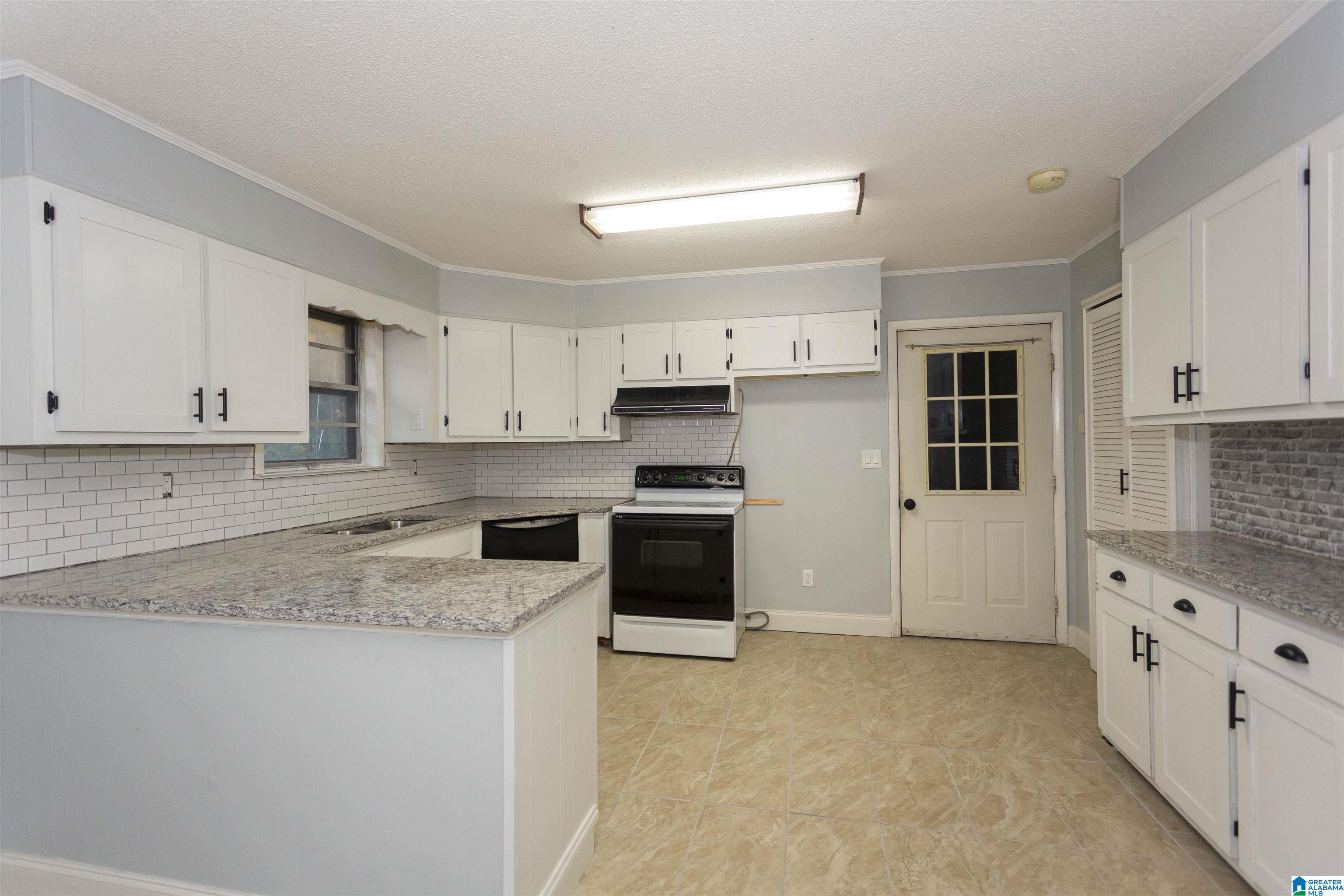 300 Edgewood Street Clanton, AL 35045 - Photo 20 of 33