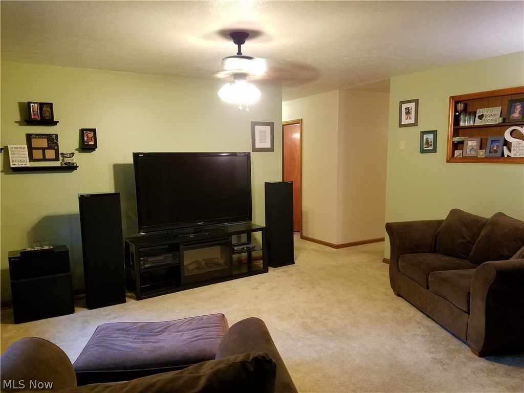 6963 Wadsworth Road Medina, OH 44256 - Photo 9 of 25 Gallery Image 9