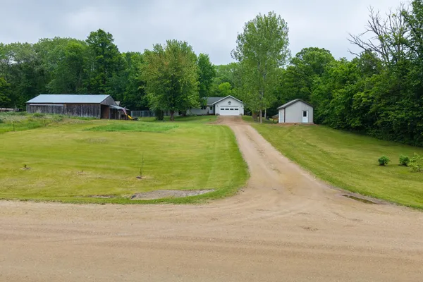 $525,000 | 34602 250th Avenue, Erhard, MN 56534