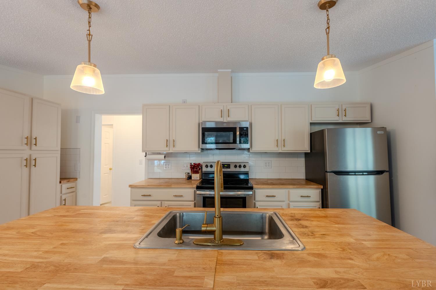 1915 Elon Road Madison Heights, VA 24572 - Photo 26 of 39 Gallery Image 26