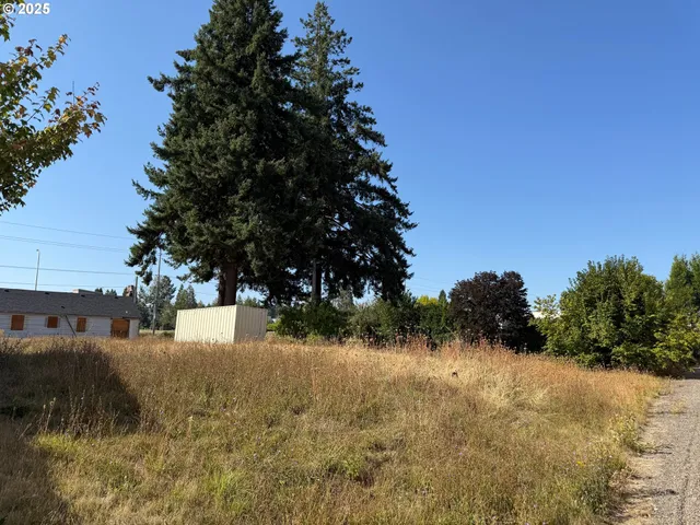 $599,000 | 18005 Northeast Sandy Boulevard, Portland, OR 97230