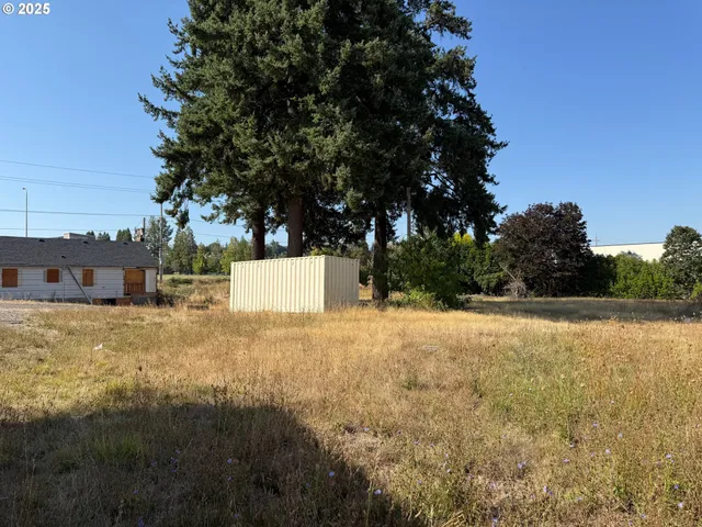 $599,000 | 18005 Northeast Sandy Boulevard, Portland, OR 97230