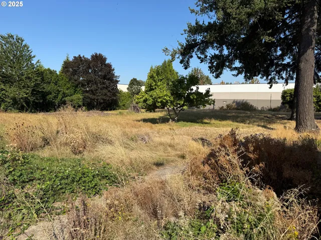 $599,000 | 18005 Northeast Sandy Boulevard, Portland, OR 97230