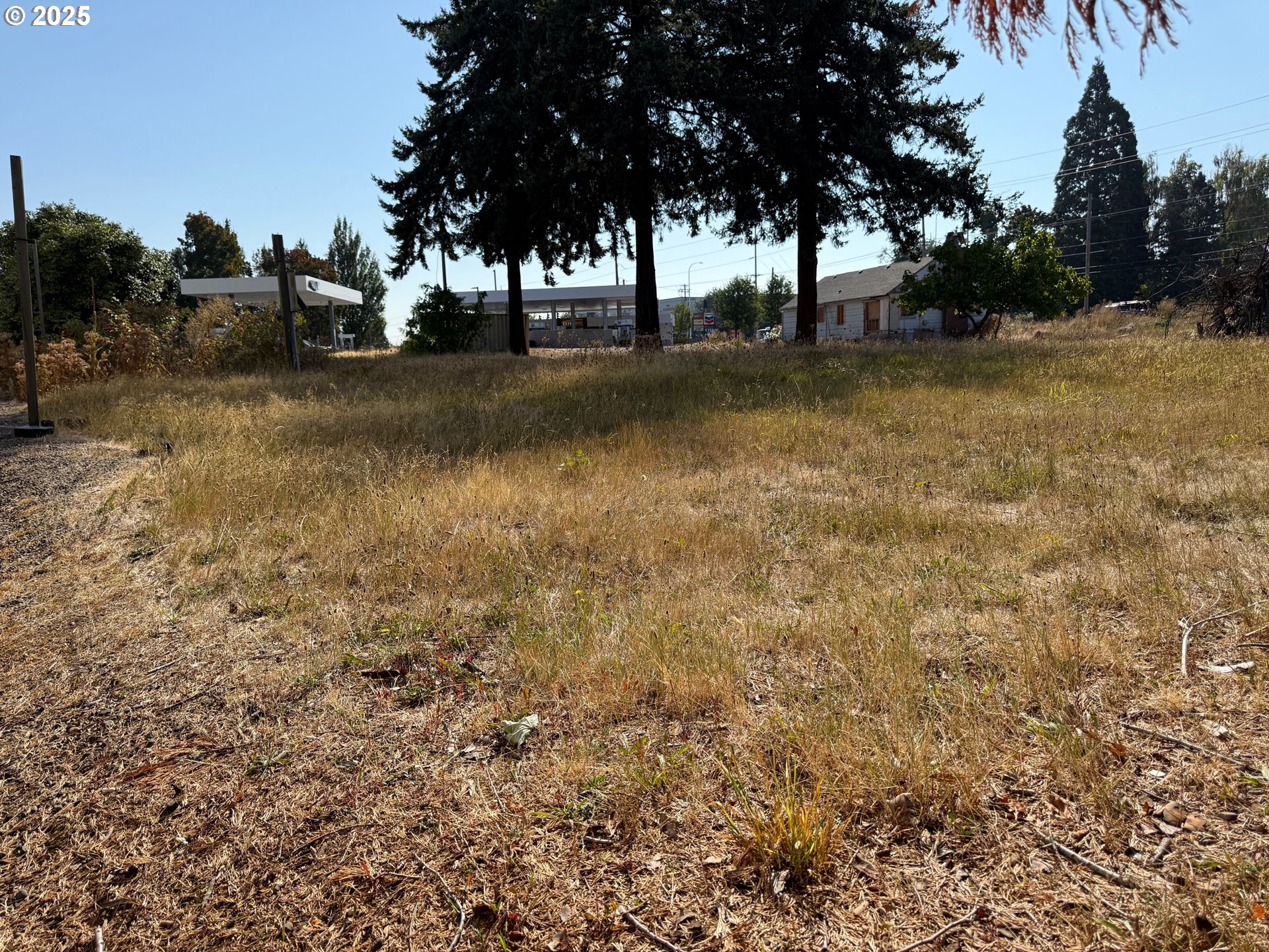 18005 Northeast Sandy Boulevard Portland, OR 97230 - Photo 6 of 19