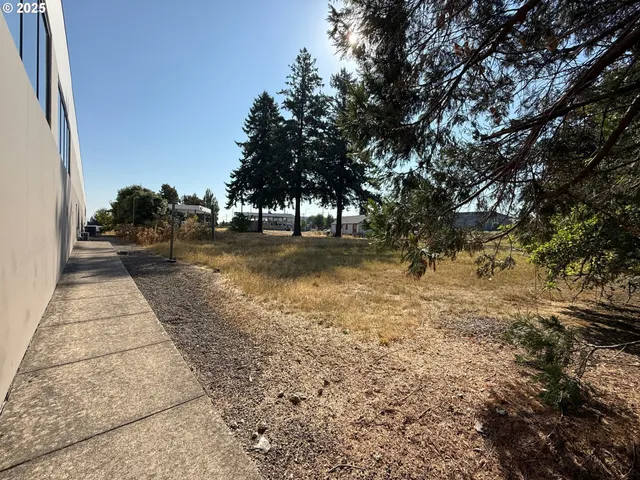 $599,000 | 18005 Northeast Sandy Boulevard, Portland, OR 97230