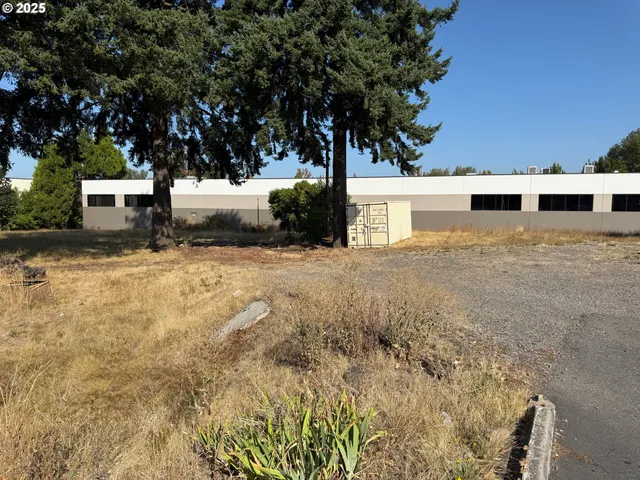 $599,000 | 18005 Northeast Sandy Boulevard, Portland, OR 97230