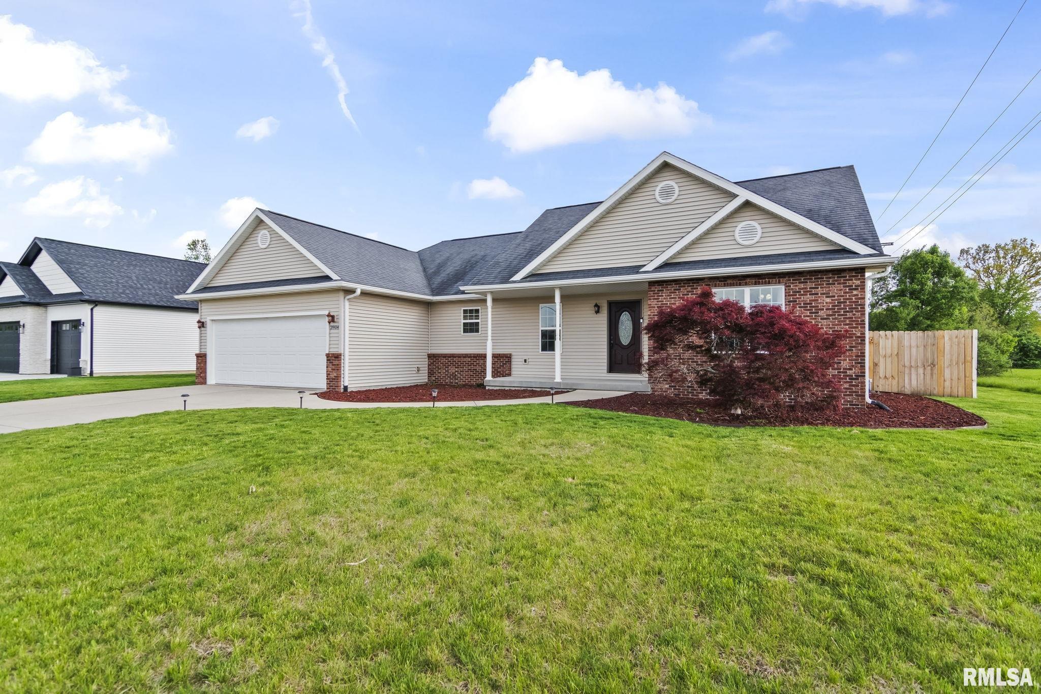 3904 Peach Tree Drive Springfield, IL 62711 - Photo 3 of 40