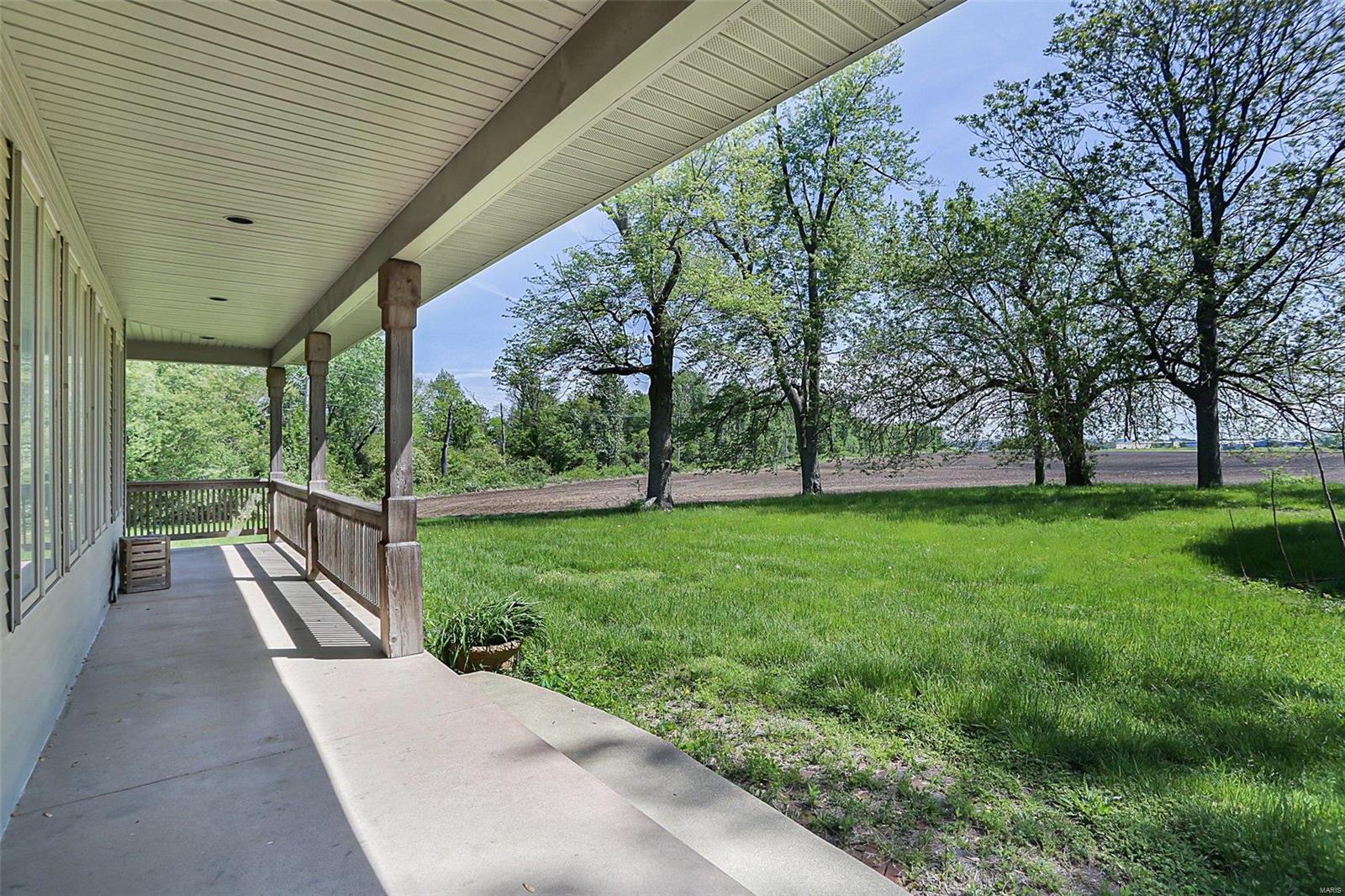 1501 Formosa Road Collinsville, IL 62234 - Photo 17 of 37