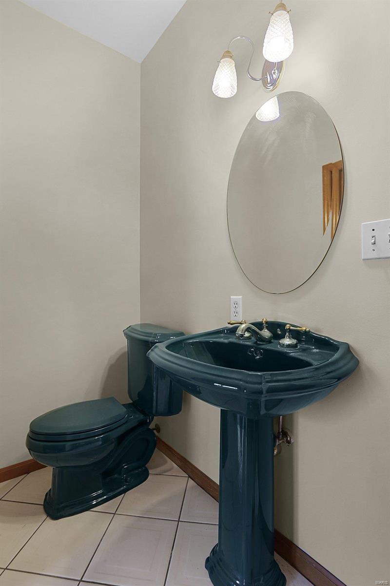 1501 Formosa Road Collinsville, IL 62234 - Photo 28 of 37