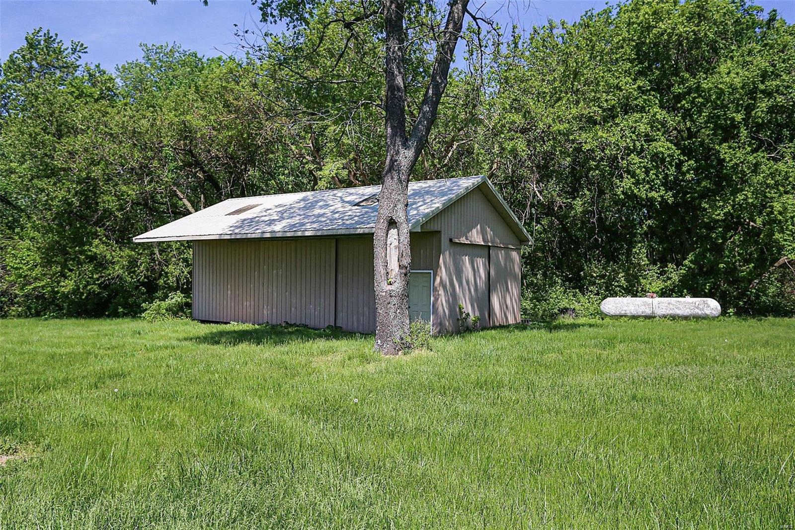 1501 Formosa Road Collinsville, IL 62234 - Photo 4 of 37