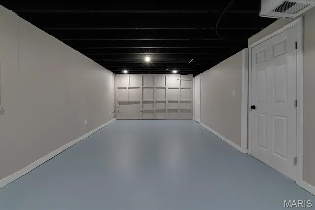 $157,500 | 10430 Castle Drive, St. Louis, MO 63136