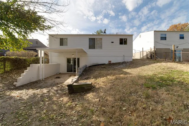 $157,500 | 10430 Castle Drive, St. Louis, MO 63136