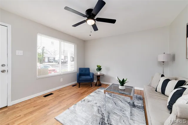 $157,500 | 10430 Castle Drive, St. Louis, MO 63136