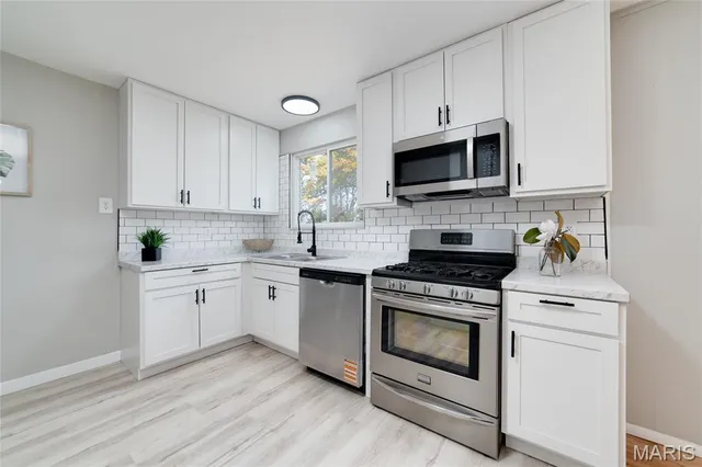 $157,500 | 10430 Castle Drive, St. Louis, MO 63136