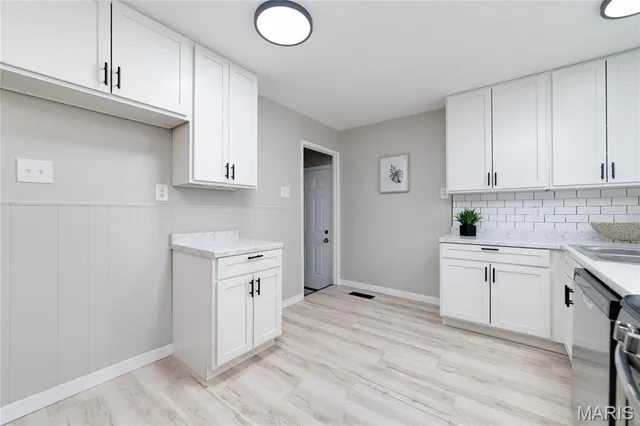 $157,500 | 10430 Castle Drive, St. Louis, MO 63136