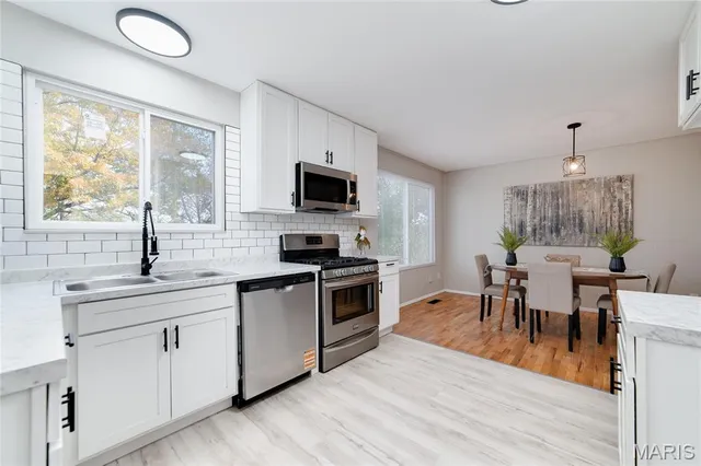 $157,500 | 10430 Castle Drive, St. Louis, MO 63136