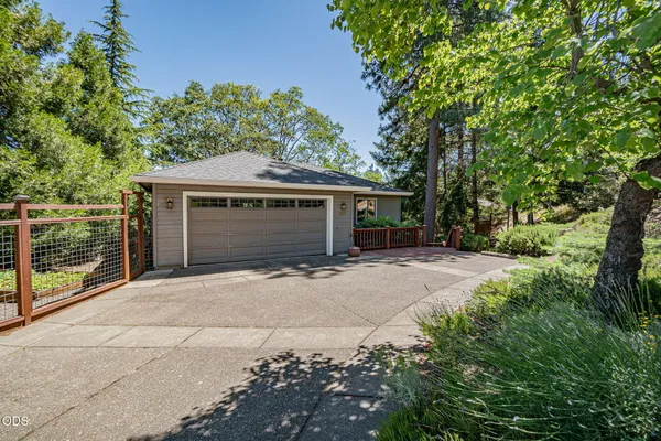 $714,900 | 590 Taylor Street, Ashland, OR 97520