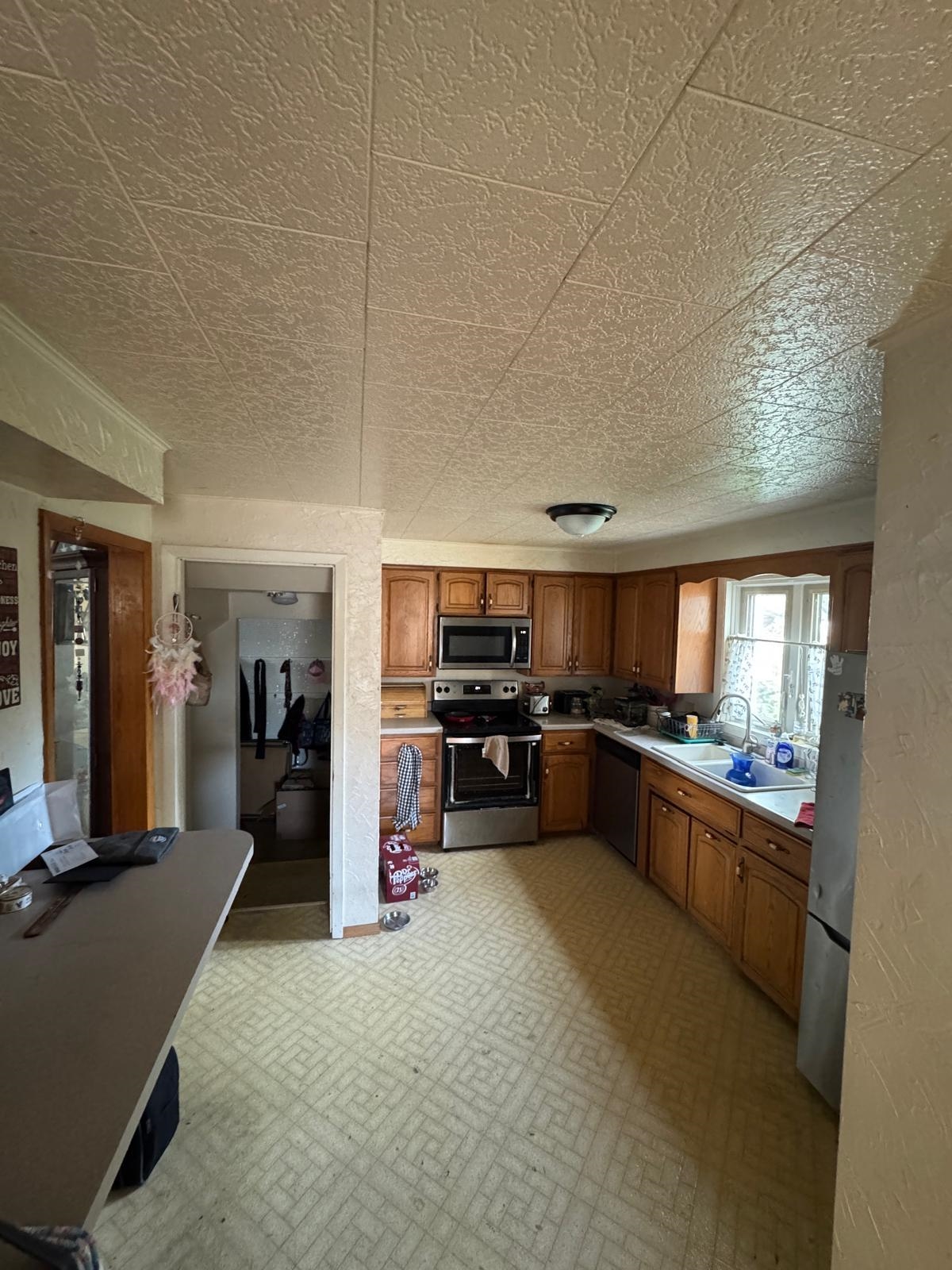 1009 Red Oak Lane Appleton, WI 54915 - Photo 3 of 18 Gallery Image 3