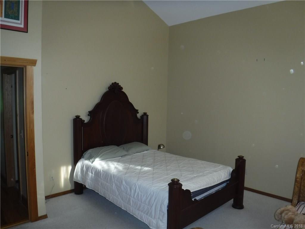 183 Summer Lane Mill Spring, NC 28756 - Photo 16 of 27 Gallery Image 16