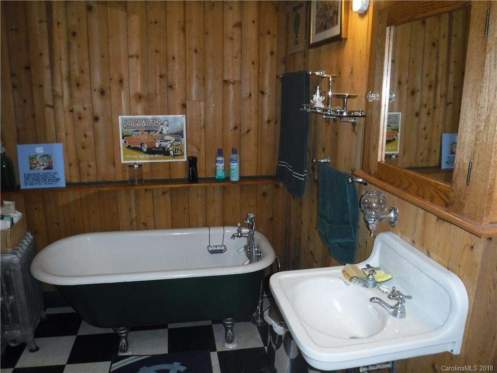 183 Summer Lane Mill Spring, NC 28756 - Photo 20 of 27 Gallery Image 20