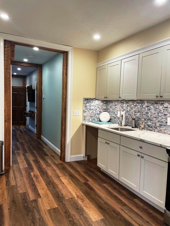 127 King Street Hanover, MA 02339 - Photo 6 of 33