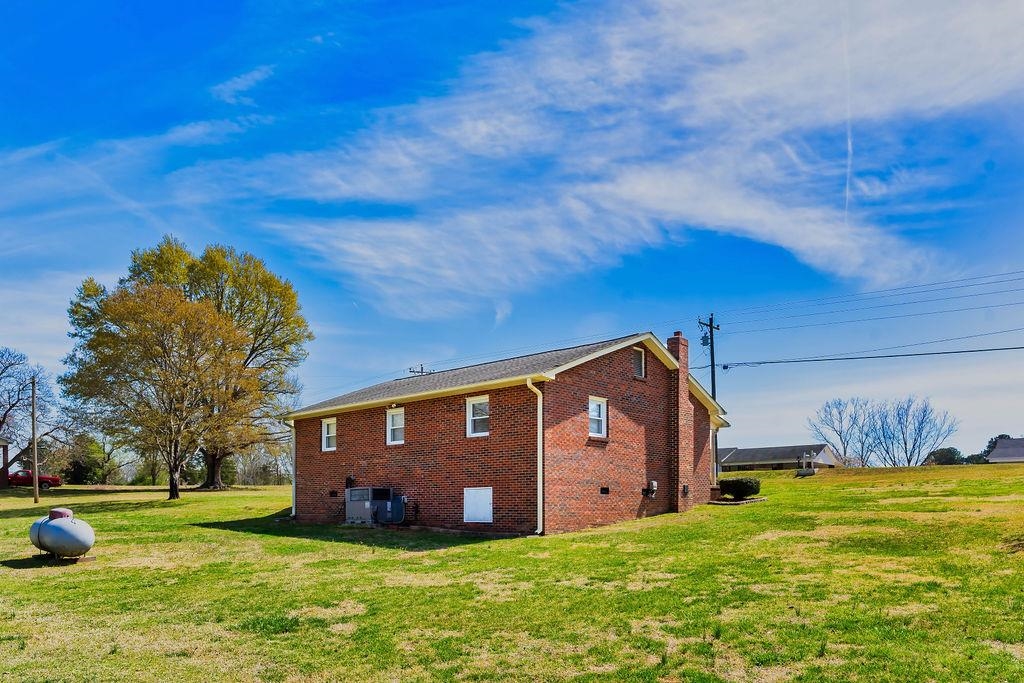 1390 Mudbridge Road Buffalo, SC 29321 - Photo 29 of 36