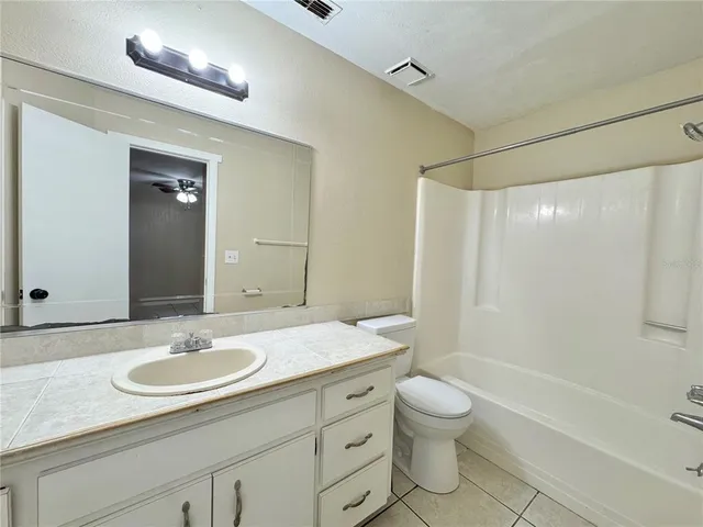 $1,600 | 817 Whisper Lake Court, Winter Haven, FL 33880