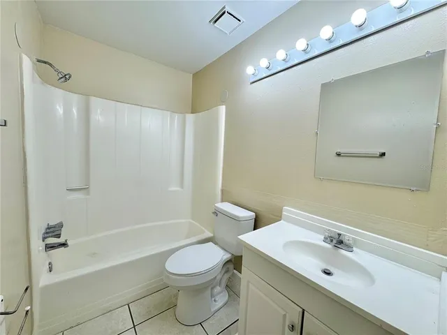 $1,600 | 817 Whisper Lake Court, Winter Haven, FL 33880