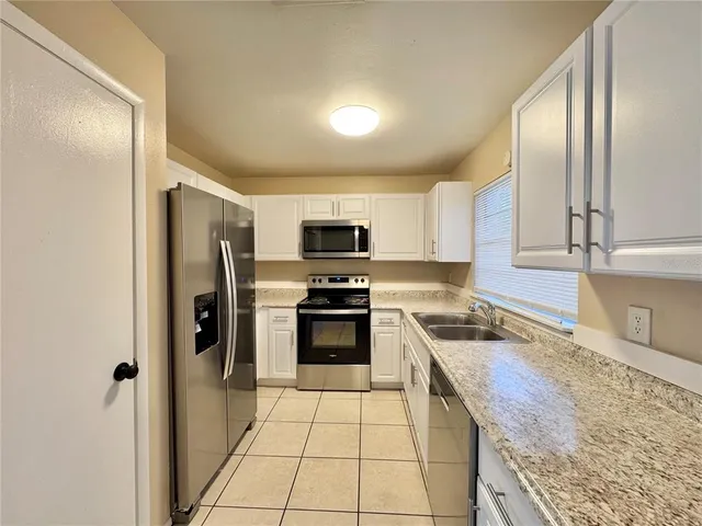 $1,600 | 817 Whisper Lake Court, Winter Haven, FL 33880