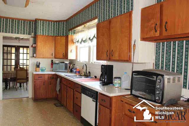 5767 Wilcox Road Dundee, MI 48131 - Photo 17 of 36 21200175-16.JPG