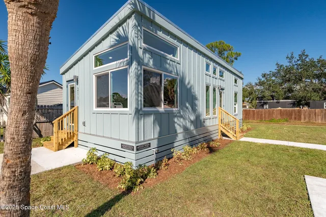 $274,000 | 211 Teal Drive, Cocoa, FL 32926