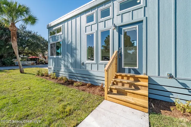 $274,000 | 211 Teal Drive, Cocoa, FL 32926