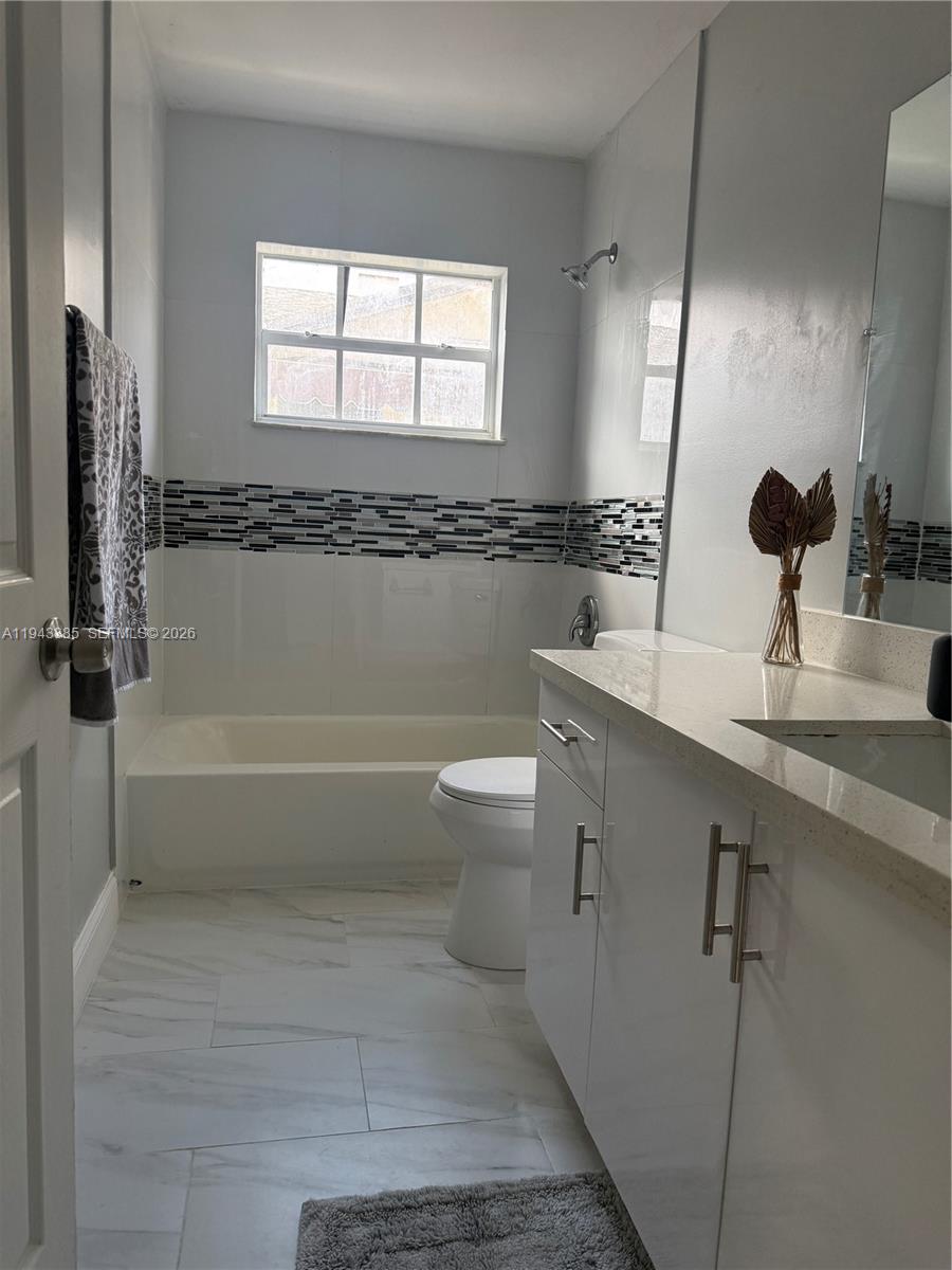 14285 Southwest 287th Street Homestead, FL 33033 - Photo 5 of 15