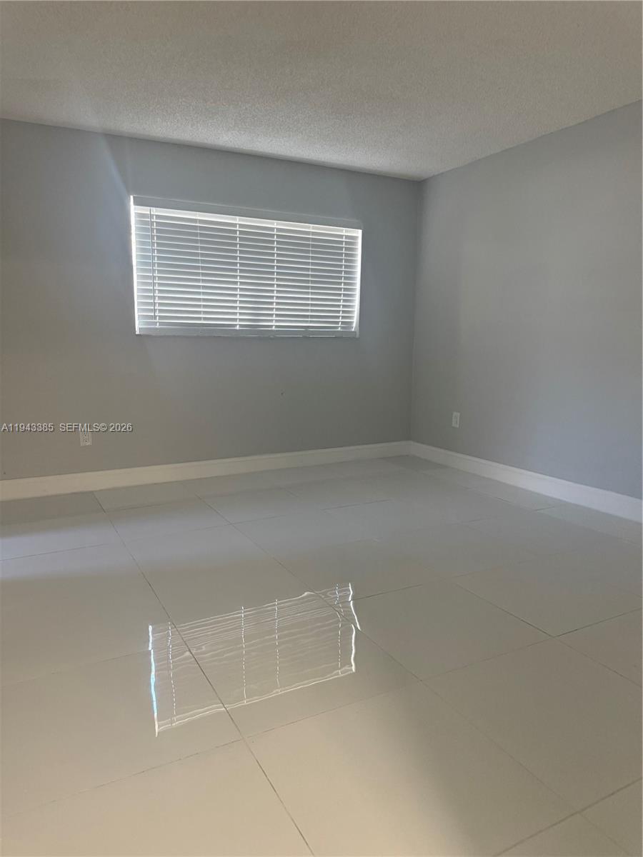 14285 Southwest 287th Street Homestead, FL 33033 - Photo 8 of 15 Master bedroom