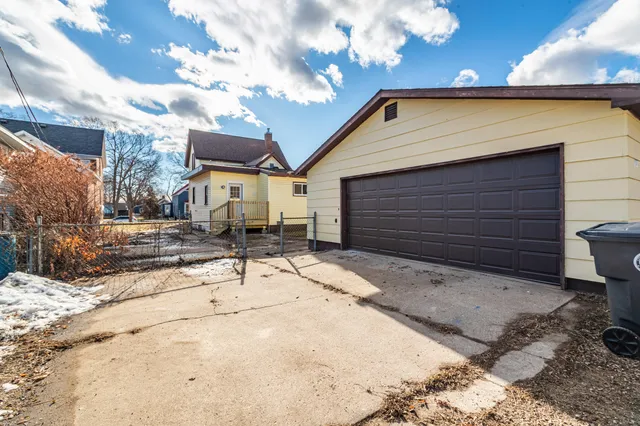 $259,900 | 933 Denton Street, La Crosse, WI 54601