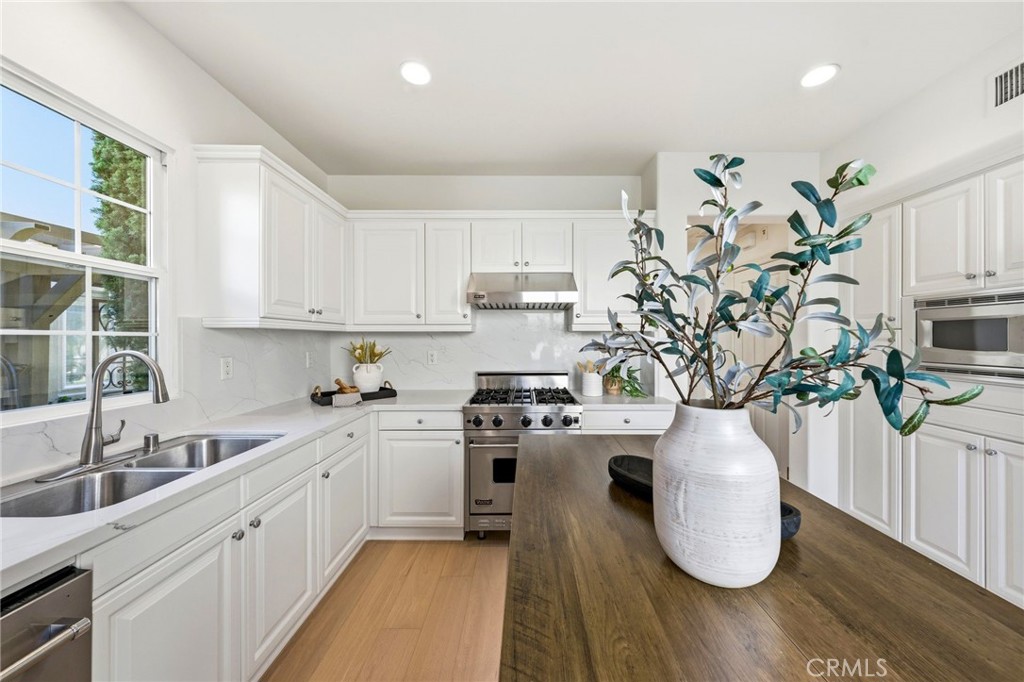 59 Bower Tree Irvine, CA 92603 - Photo 10 of 37