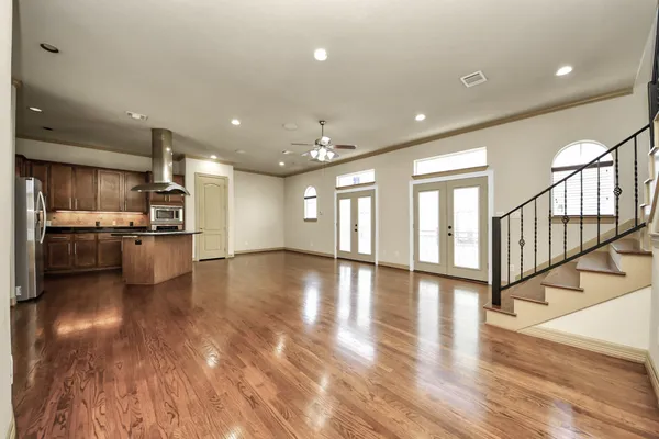 $2,550 | 5711 Kiam Street, Houston, TX 77007