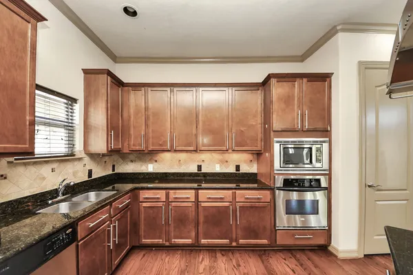 $2,550 | 5711 Kiam Street, Houston, TX 77007