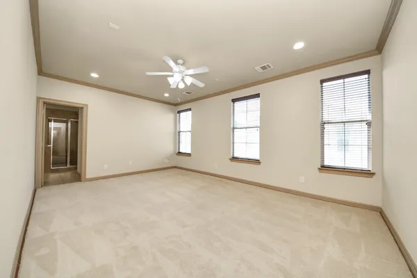 $2,550 | 5711 Kiam Street, Houston, TX 77007