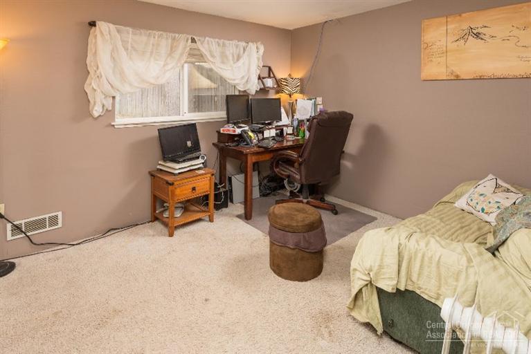 60247 Agate Road Bend, OR 97702 - Photo 11 of 18 Additional Photo