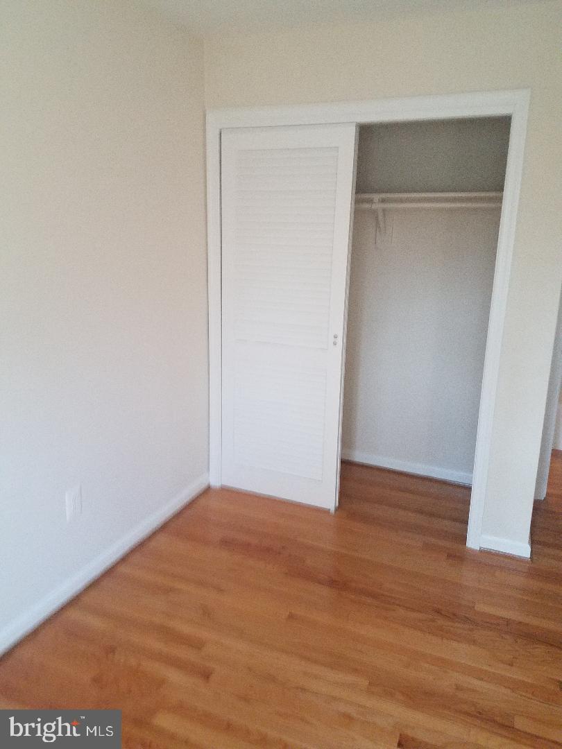 1152 Wimbledon Drive McLean, VA 22101 - Photo 28 of 37 Bedroom closet