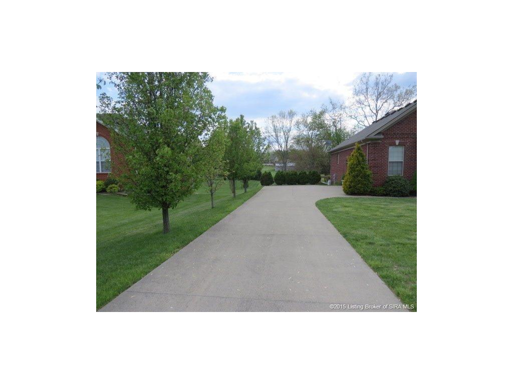 1555 Edwardsville Galena Road Georgetown, IN 47122 - Photo 2 of 41 Gallery Image 2