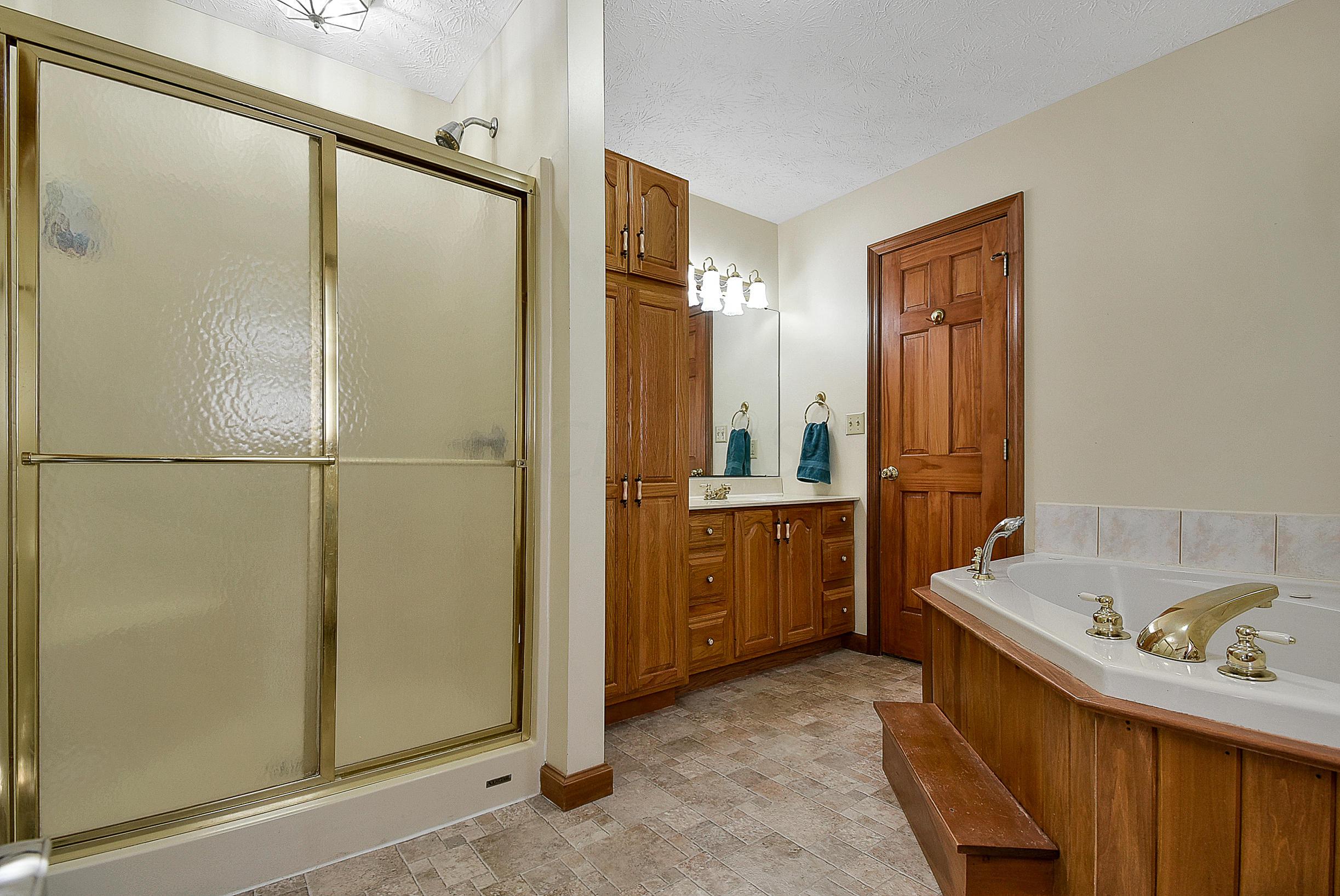 17621 Commercial Point Road Circleville, OH 43113 - Photo 22 of 61 Gallery Image 22