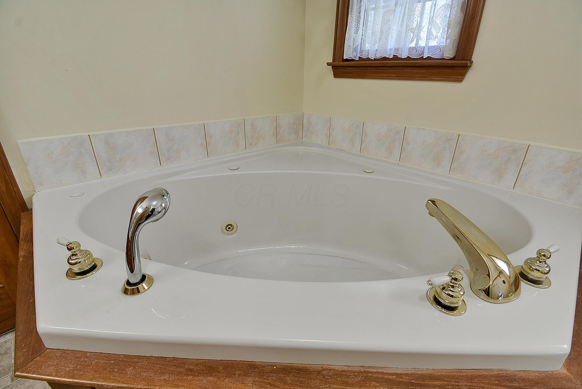 17621 Commercial Point Road Circleville, OH 43113 - Photo 23 of 61 Gallery Image 23