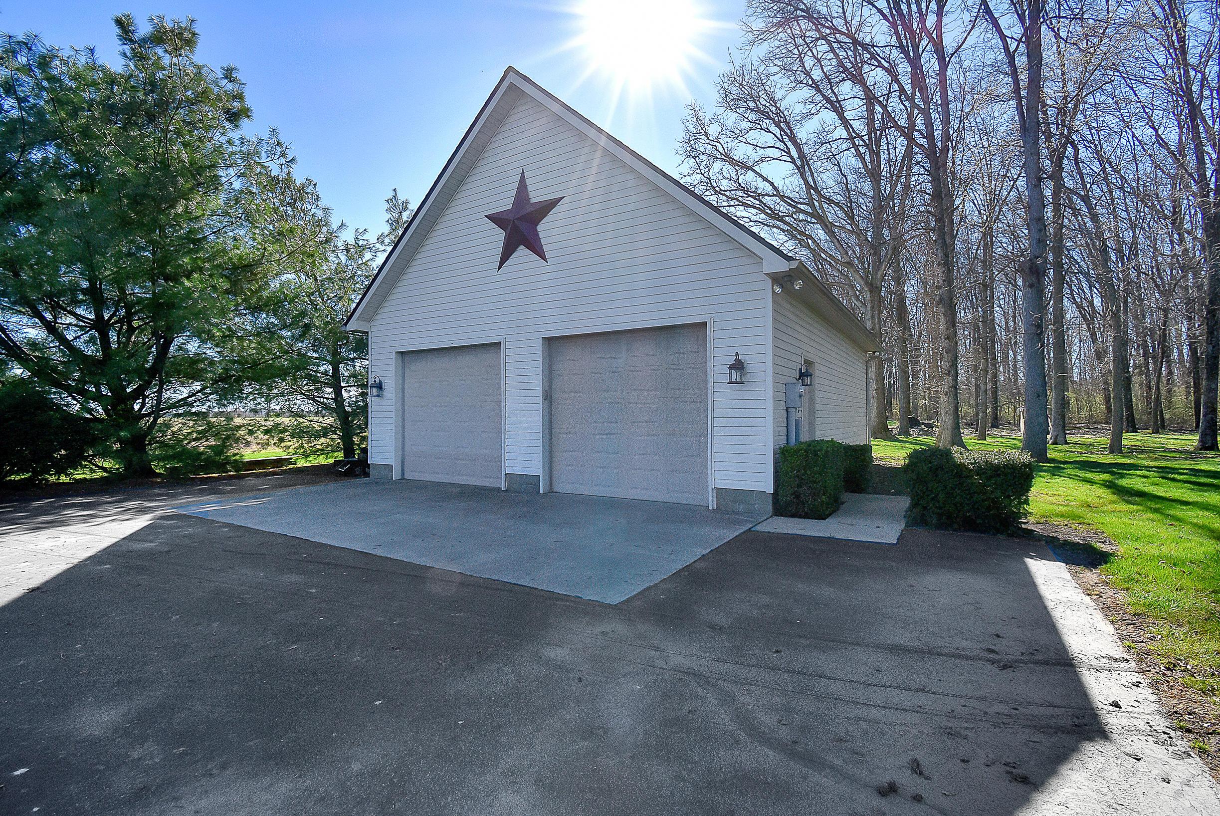 17621 Commercial Point Road Circleville, OH 43113 - Photo 40 of 61 Gallery Image 40