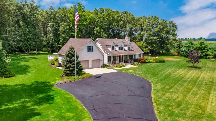 17621 Commercial Point Road Circleville, OH 43113 - Photo 9 of 61 Gallery Image 9