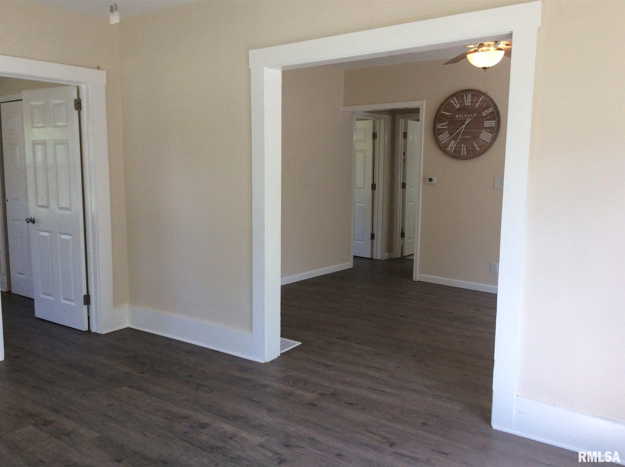 1920 East Richview Road Mount Vernon, IL 62864 - Photo 8 of 50 Gallery Image 8