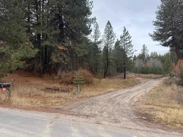 $149,900 | 111 Cabarton Road, Cascade, ID 83611