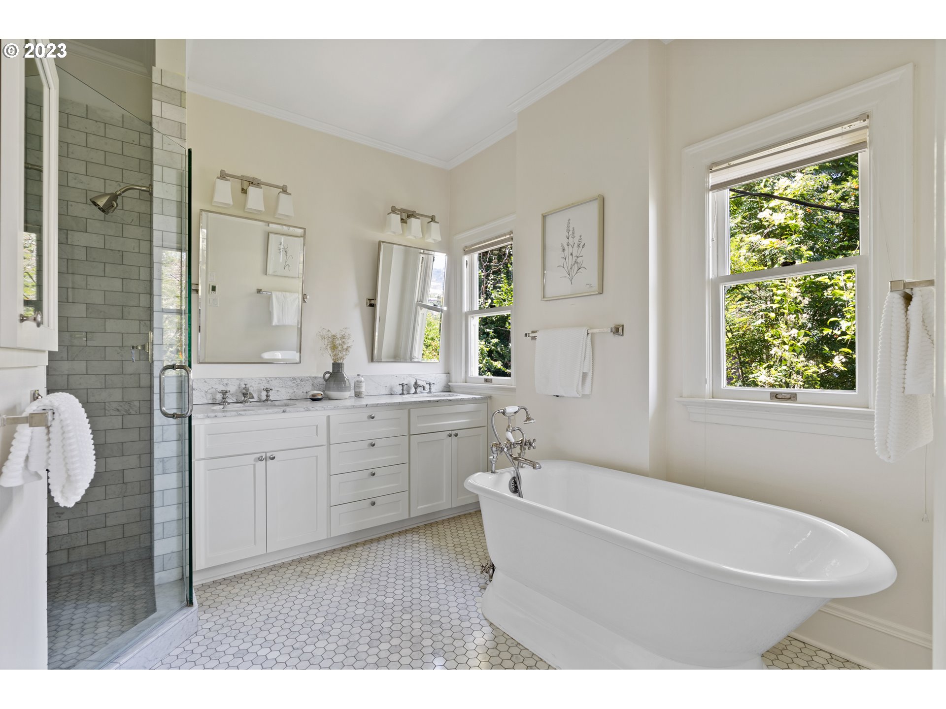 2626 Northwest Cornell Road Portland, OR 97210 - Photo 19 of 32 Gallery Image 19