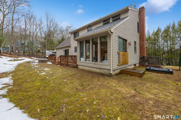 $374,999 | 1 Whitney Road, Columbia, CT 06237